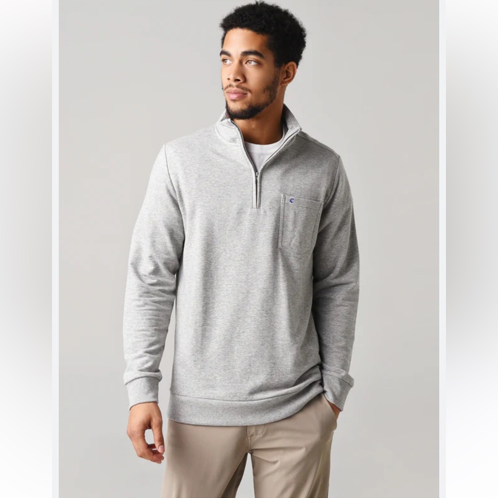 The Criquet Men’s VIP Pullover Quarter Zip Sweater Size M